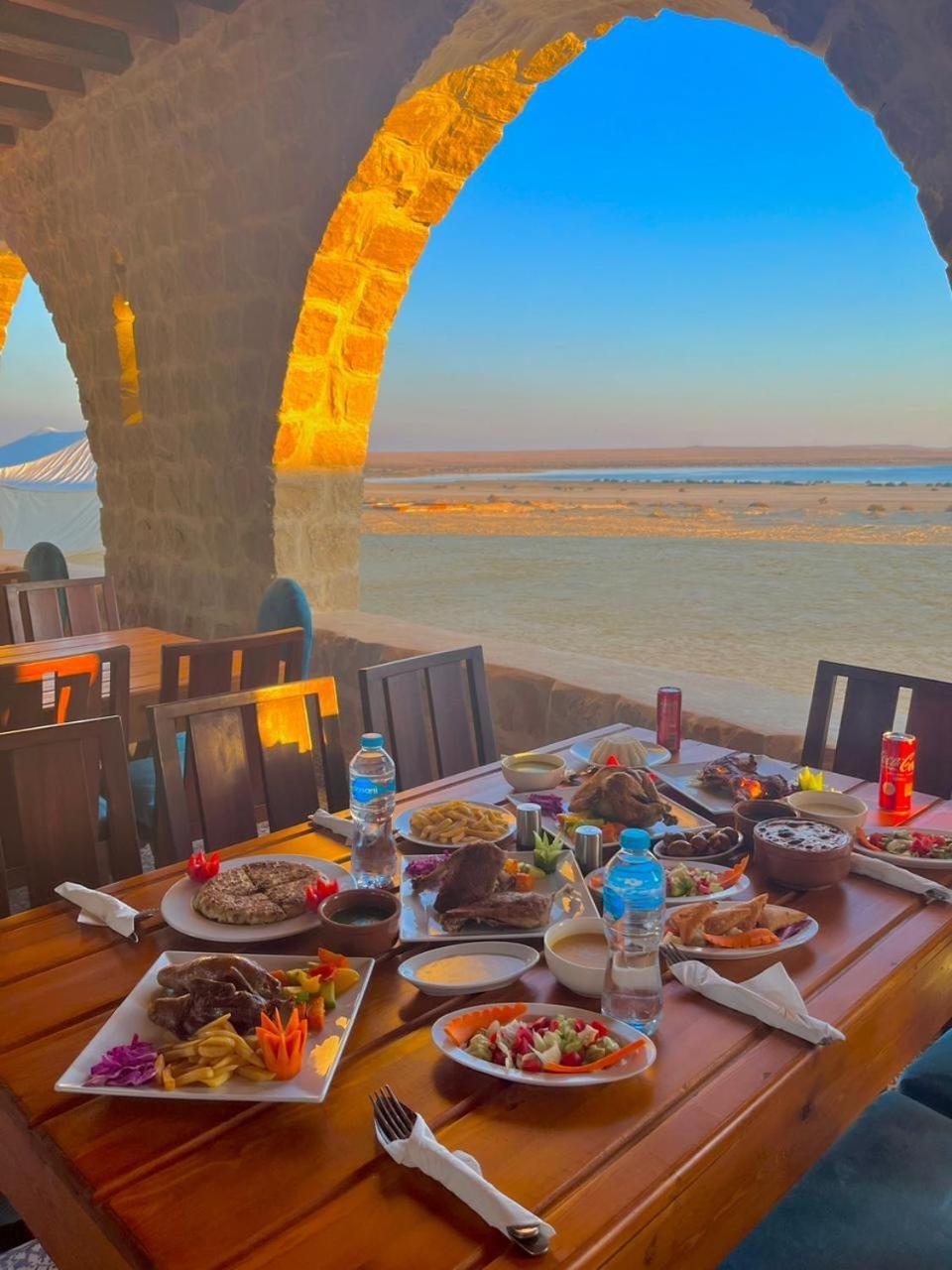 Tache By The Lake Al Fayyūm エクステリア 写真